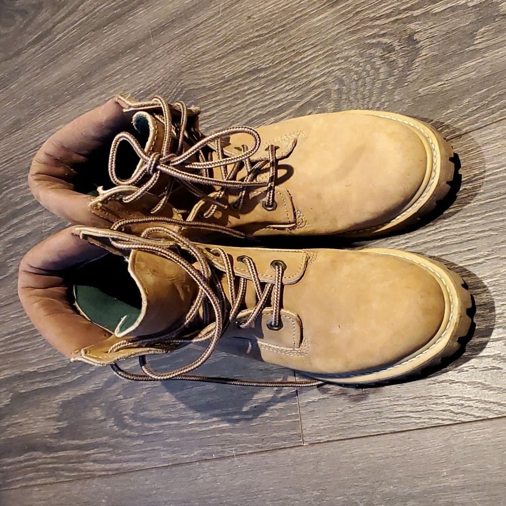 Eddie Bauer leather hiking boots